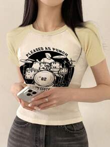 DAZY 女式休闲字母与图案印花插肩袖紧身 T 恤，夏季