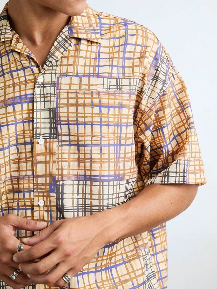 Manfinity VCAY Men's Casual Loose Fit All-Over Printed Short Sleeve Woven Shirt.Men Shirts.Graphics Shirts.Halloween Shirts. - Blue - View 1