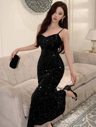 DAZY 亮片吊带女士派对礼服，生日、新年、舞会、派对、返校节、嘉年华等场合皆宜，尽显奢华优雅。