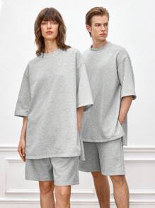 Manfinity INSISELF 2pcs Men's Loose Fitting Casual Round Neck 7/8 Sleeve T-Shirt And Straight Hem Shorts Set, Summer