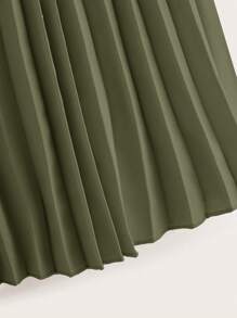 SHEIN Clasi Women Contrast Color Waist Pleated Casual Mid-Length Skirt