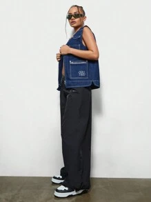 SUMWON WOMEN Street Utility Denim Zip Through Jacket With Contrast Stitching - Dark Wash - View 5