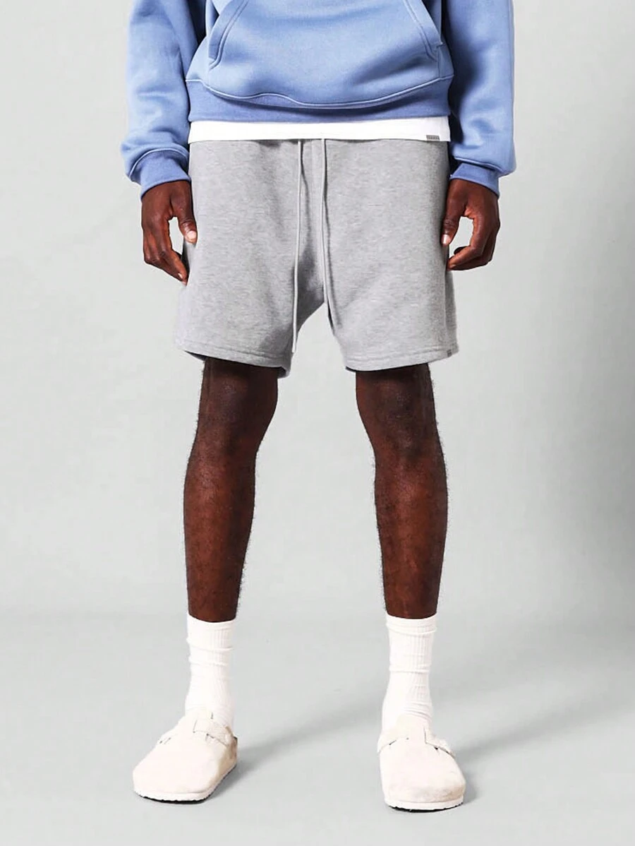 SUMWON 常规款基本款垂裆短裤 - 淺灰色 - 查看 1