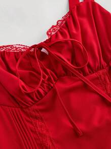 SHEIN MOD Váy trắng cắt dây có ren chắp vá và chi tiết cà vạt phía sau - Đỏ - Xem 3