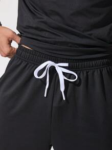 Manfinity Fitness Bộ đồ thể thao nam kiểu Boyfriend Style gồm áo ba lỗ cổ chữ V và quần short in hình cờ Mỹ, bộ đồ thể thao mùa hè, áo bóng rổ nam, bộ đồ tập gym, bộ đồ tập luyện. - màu đen - Xem 9
