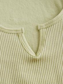 Casual Solid Color Notched Neck Seamless Cropped Tank Top, Summer