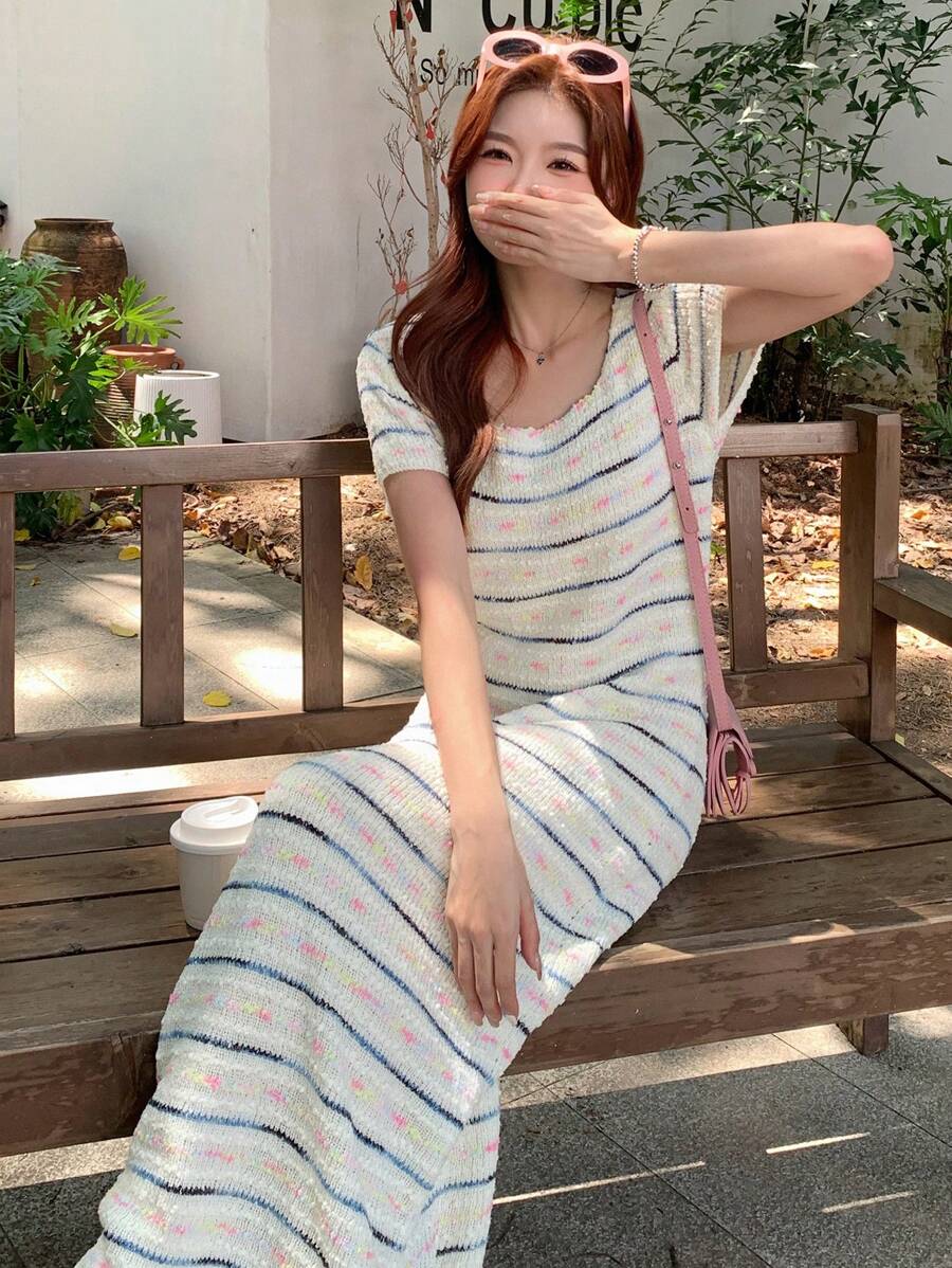Đầm len dệt kim tay ngắn cổ tròn in họa tiết kẻ sọc dành cho nữ, đầm maxi mùa thu. - trắng - Xem 1