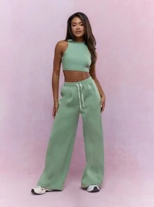 MISSGUIDED Two-Piece Crop Top And Wide Leg Sweatpants Set Perfect , St Patrick'S Day Celebrations Irish-Themed Workout Loungewear Matching Coordinates - Green - View 4