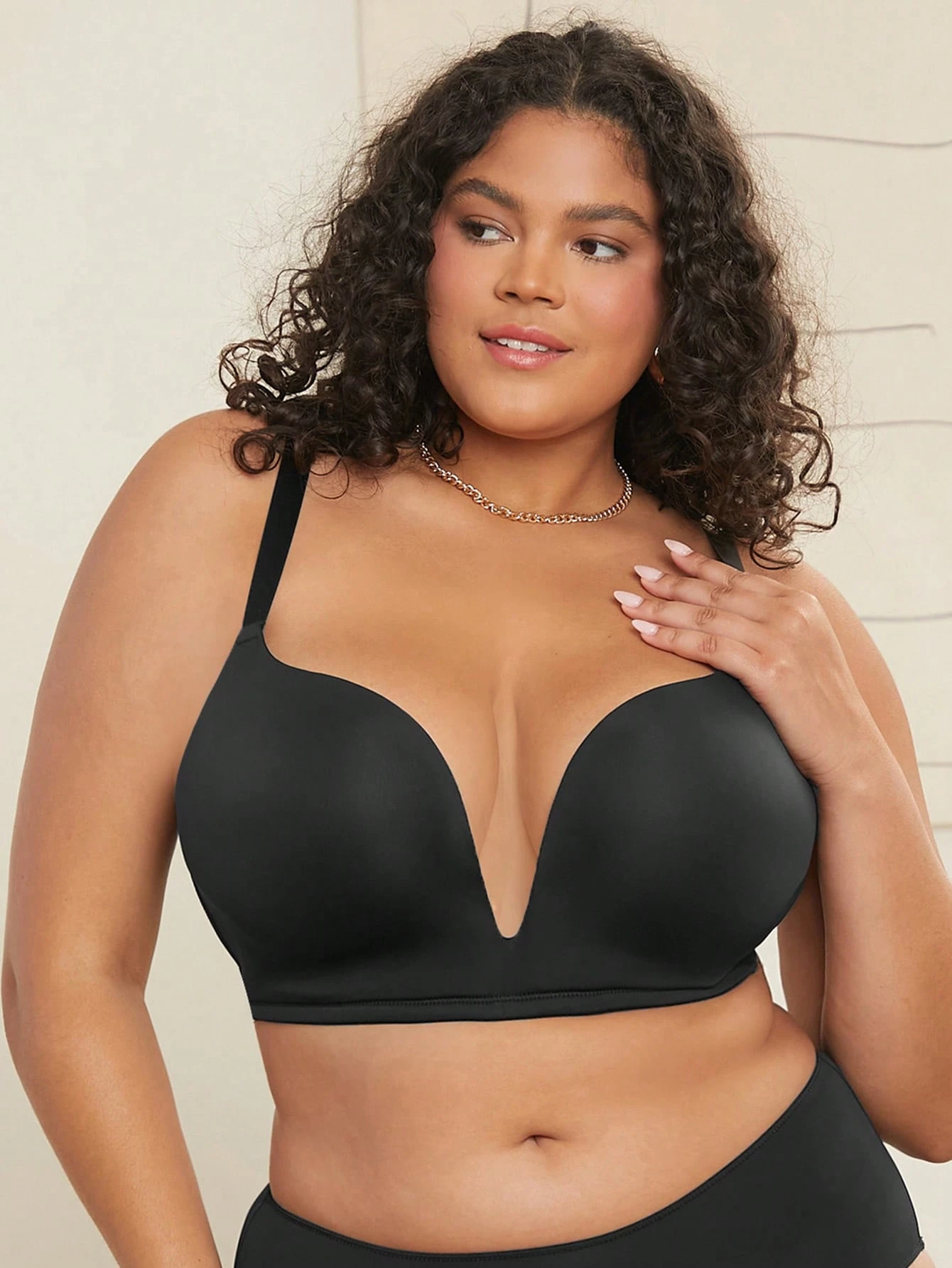Große Größen Traum Kurven Unterstützung + Sexy Schwarze Wäsche Tiefer V-Ausschnitt Plunge Push-Up BH mit Tiefer Rückseite