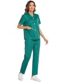 純色西裝領前扣短袖上衣和彈性腰帶有口袋的褲子套裝，護士制服套裝 - 綠色 - 查看 3