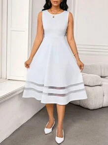 SHEIN Lady Conjunto de dos piezas de ropa casual de negocios para mujer: Cardigan corto elegante de encaje blanco y vestido entallado para mujer - Blanco - Ver 5
