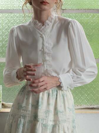 Simple Retro White Pusher Long Sleeve Ruffled Turtleneck Shirt