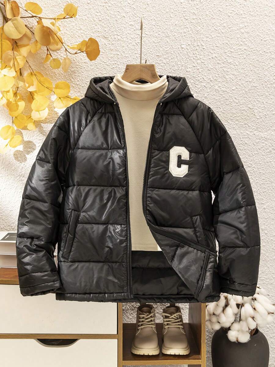 SHEIN Quần áo mùa đông cho trẻ em Tween Boy chần bông Tween Boy có thể kết hợp với áo len bé trai Áo hoodie bé trai Áo sơ mi Giáng sinh Áo sơ mi Halloween Áo cánh đen Áo cánh mùa thu Áo cánh dài tay Áo len cardigan dài Áo len cardigan nâu Quần chạy bộ cho bé trai - màu đen - Xem 1