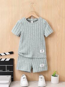 SHEIN 2pcs Young Boy Casual All-Match Textured Jersey Tee And Shorts Set. Suitable For Summer, Classic Versatile. The Textured Jersey Knit With Car Decoration Adds Details To The Garment, Paired With The Woven Label Design, Making The Overall Style More Stylish And Fashionable. The Decorative Woven Label Adds A Unique Design Element To The Garment, Showcasing Personalized And Taste. The Textured Jersey Technique Adds Texture And Layering To The Garment, Allowing The Children To Showcase Their Distinctive Fashionable Style When Wearing It., Holiday, Summer, Travel - Green - View 1