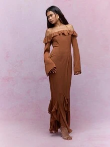 MISSGUIDED Frill Detail Hem ANd Neckline Halter Neck Strap Flared Long Sleeve Bardot Maxi Dress - Brown - View 4