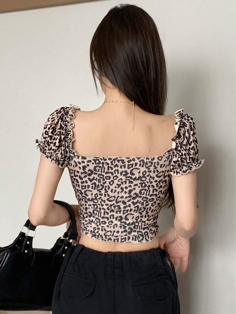Leopard Print Scoop Neck Fitted Women T-Shirt