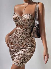 Zolique Women's Summer Leopard Print Strapless Fitted Bodycon Dress - Brown - View 4