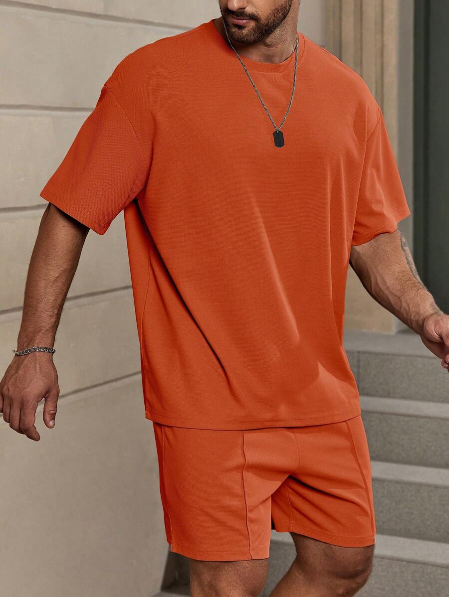 Manfinity Homme Loose Fit Men Solid Drop Shoulder T-Shirt & Shorts Set - Orange - View 1
