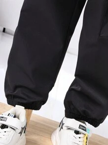 SHEIN 2 Stücke/Set YongBoy modischer, lässiger Hoodie Jacke mit Taschen in Halbarm Länge & einfarbige Jogginghose, geeignet für alltäglichen Sport, Outdoor, Schule, Straßenmode