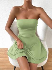 Allurite Solid Color Ruched Waist Layered Hem Casual Tube Short Dress - Green - View 6