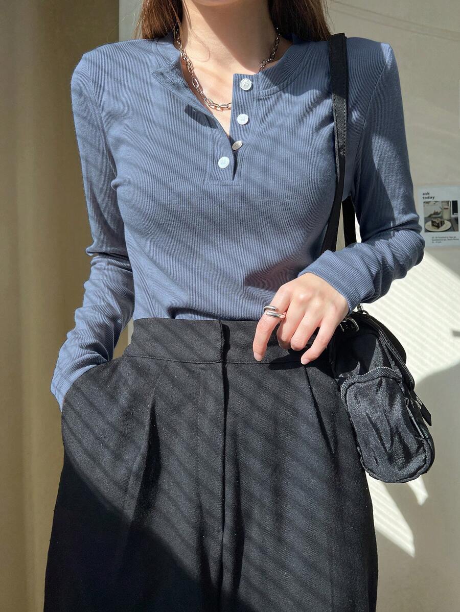 DAZY Solid Color Slim Fit Long Sleeve T-Shirt,Fall Clothes - Blue - View 1