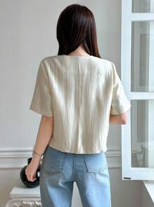 DAZY Solid Color V-Neck Short Sleeve Fitted Blouse For Women