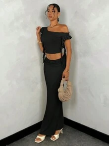 SHEIN BAE Conjunto de blusa con hombro asimétrico con volantes de unicolor de verano + falda de satén con cola de pez - Negro - Ver 4