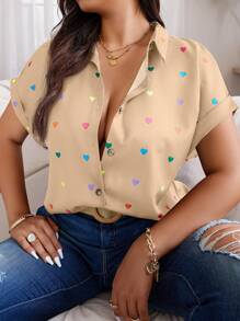 Calvaya Plus Size Kỳ nghỉ hè Áo sơ mi tay cánh dơi màu sắc ngẫu nhiên in hình trái tim thường ngày - Màu Khaki - Xem 1