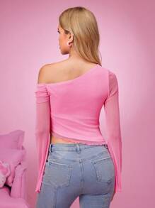 HELLO KITTY AND FRIENDS | SHEIN 女士闪亮不对称肩部喇叭袖蝴蝶结细节生菜边短款上衣 - 粉色 - 查看 2