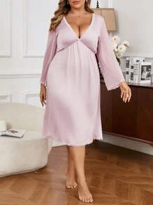 Camisón elegante de manga larga con escote en V y panel de encaje para mujeres de tallas grandes - Rosa vieja - Ver 6