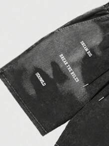 ROMWE MEN Street Life Men's Letter Graphic Drawstring Waist Casual Shorts With Pockets, School