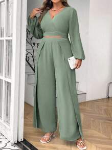 SHEIN Clasi 2pcs Women's Plus Size Solid Color V-Neck Crop Top And High-Waist Wide Leg Pants With Slits Set - Green - View 3