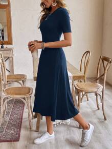 SHEIN Frenchy Women Earthy Clothes Work Women Dresses Mother Day Dress Casual Short-Sleeve Round Neck Summer Black Long Dress,Commute,Office,Old Money,Simple,Minimalist,