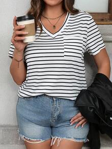 SHEIN LUNE Camiseta de mujer de talla grande, cómoda y transpirable, con cuello en V a rayas y bolsillo, de estilo casual y a la moda, perfecta para viajes - Blanco y Negro - Ver 3