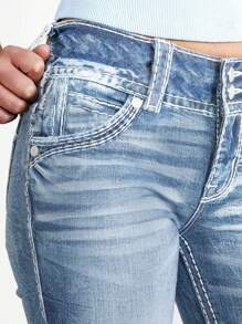 Women's Slant Pocket Fashion Washed Flare Leg Jeans,Ladies Casual Button,Pocket,Zipper Natural Flare Leg,Skinny Long Light Wash Skinny Women Jeans,Spring/Fall,Casual Daily Wear - Light Wash - View 3