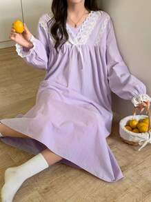 DAZY Romantic Lace Patchwork Bowknot Ruffle Hem Nightgown Pajama - Purple - View 3
