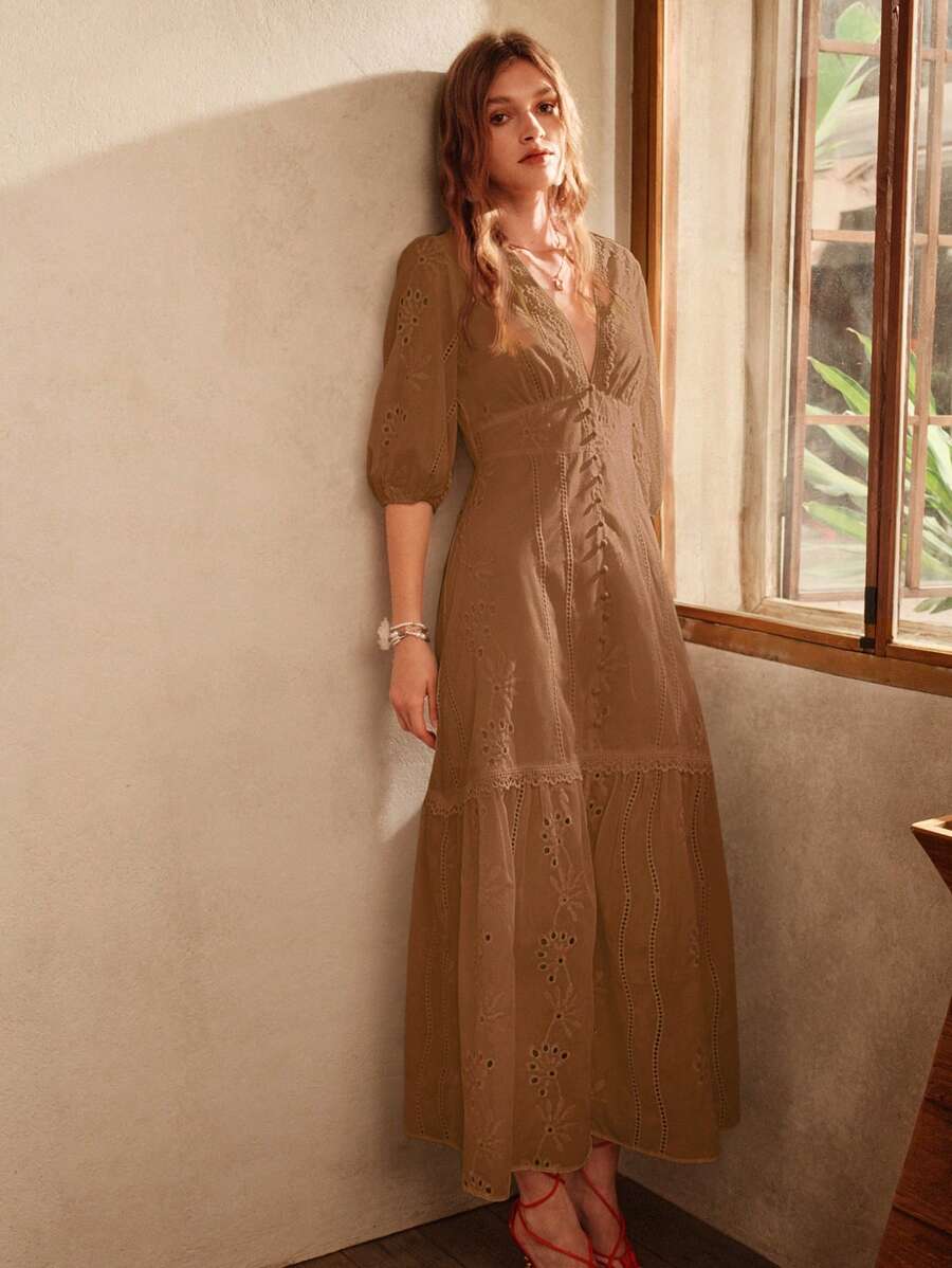 Anewsta Gaun Maxi Wanita Elegan Panjang Hingga Lantai dengan Leher V dan Hem Berumbai - Coffee Brown - View 1