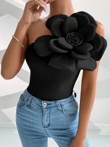 Chiquease Blusa elegante de un solo hombro con decoración de flores 3D exagerada de unicolor para mujer en verano - Negro - Ver 5