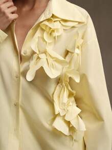 Anewsta gelbes langes Oversize Hemd mit 3D Blumen Muster - Senfgelb - Übersicht 2