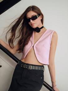 MOTF STUDIO SOLID V-NECK CROP TANK TOP