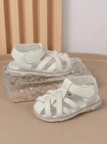 1pair Comfortable White Strap Decoration Fashionable Baby Sandals