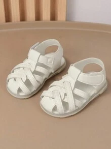 1pair Comfortable White Strap Decoration Fashionable Baby Sandals
