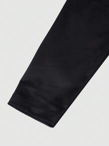 Manfinity LEGND Męska bluza z kapturem z nadrukiem amerykańskiej flagi na krzyż, wiosenno-jesienna, z dekoltem w serek, czarna, z długim rękawem, na wyjście, dla przyjaciół, męża, chłopaka