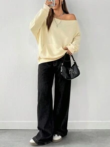 SHEIN EZwear Moletom Minimalista de Manga Longa com Ombro à Mostra e Bolso, em Cor Sólida, Uso Casual Diário - Damasco - Visão 4