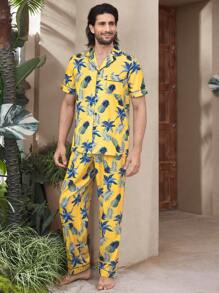 Manfinity Underwear&Sleepwear Basics Set pigiama uomo con camicia a maniche corte con colletto alla coreana, bottoni, tasche e stampa floreale e pantaloni - Giallo - Visualizzare 4