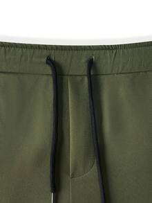 Manfinity LEGND Calça cargo casual de perna reta com bolsos múltiplos e cadarço frontal, cor sólida, para homens - Verde Militar - Visão 7