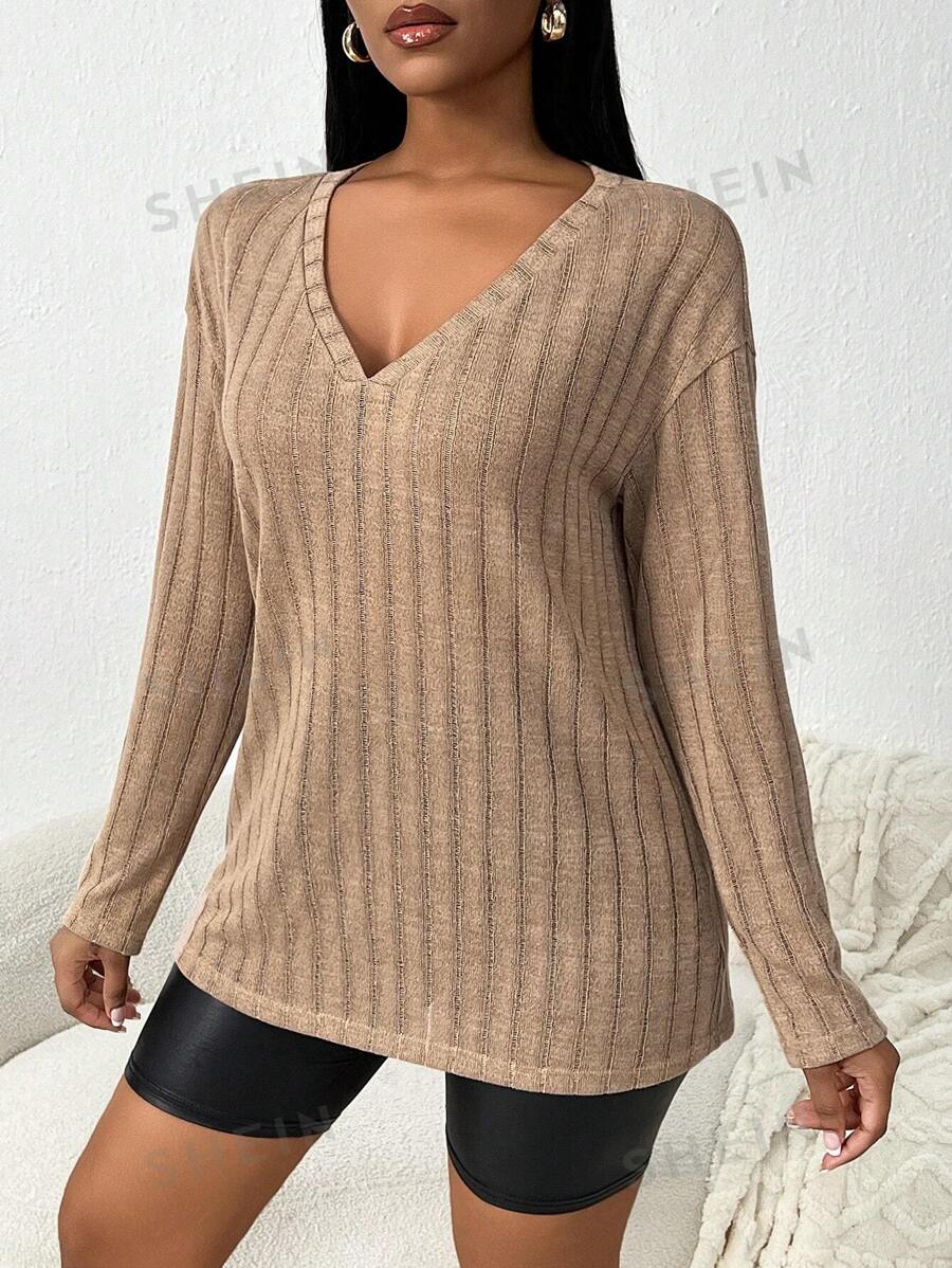 SHEIN SXY Camiseta casual de manga dolman suelta con cuello en V y flecos, de unicolor, para mujer, primavera y verano