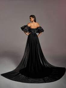 Faeriesty 浪漫露肩短袖婚纱，带有花卉贴花荷叶边、美人鱼轮廓和透明薄纱拖尾，非常适合婚礼、新娘 - 黑色 - 查看 2