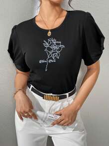 Seusyu 女士花卉印花荷叶边袖休闲修身 T 恤，适合返校和日常休闲穿着 - 黑色 - 查看 1