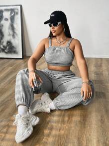 Flirla Plus Size Solid Color Spaghetti Strap Cropped Top And Pocket Pants 2 Pieces Set - Grey - View 5